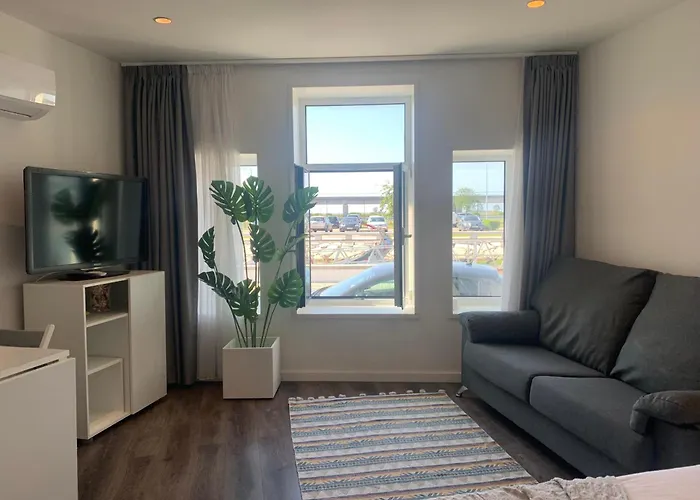 Apartment Old Town River View *